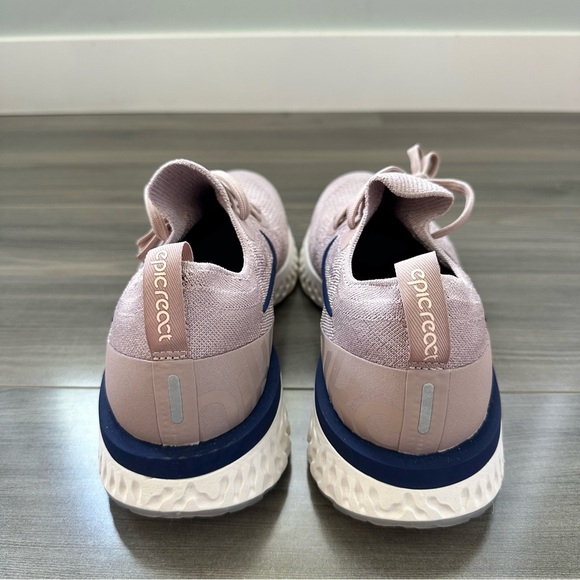 NIB Nike Epic React Flyknit, Size 9, Diffused Taupe/Blue Void - Picture 4 of 6